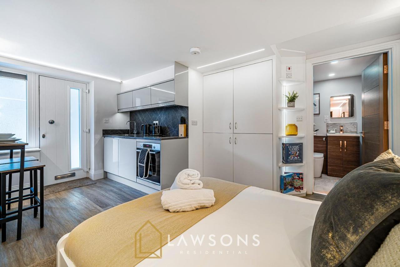 Апартаменты Cosy Living By Lawsons Виндзор Экстерьер фото